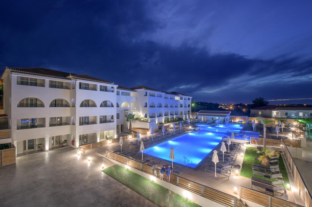 Azure Resort&Spa (8)
